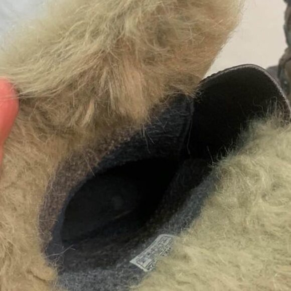 ❄️sorel tall leather waterproof winter boots. Size 4 adults. Gray/black. E… - Picture 9 of 10